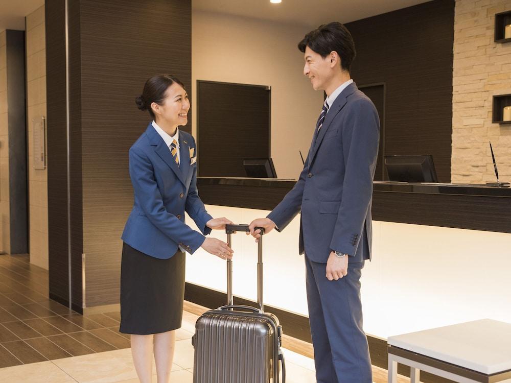 Comfort Hotel Shin-Osaka Zewnętrze zdjęcie